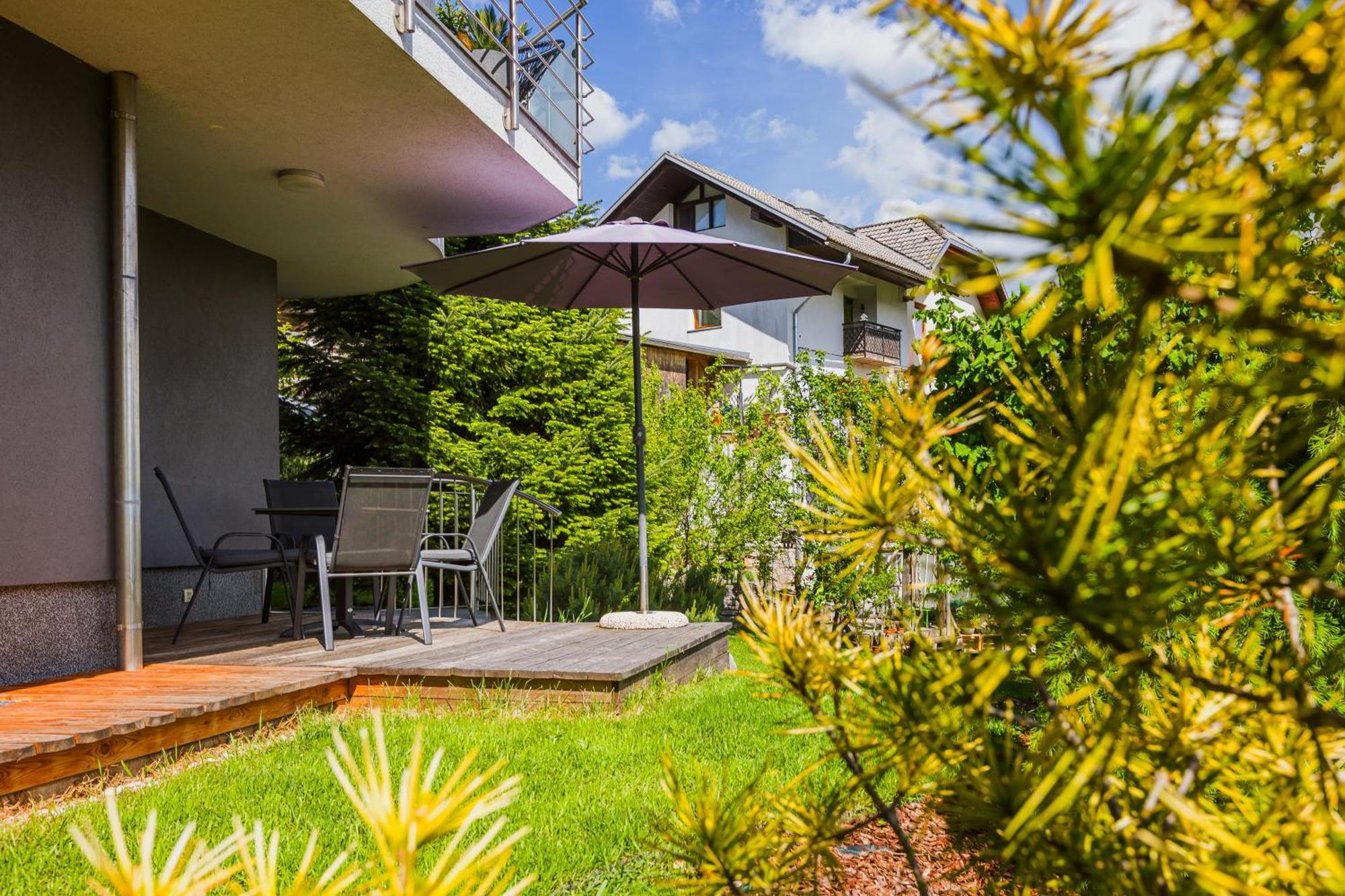 Modern Apartment Bled Exterior photo